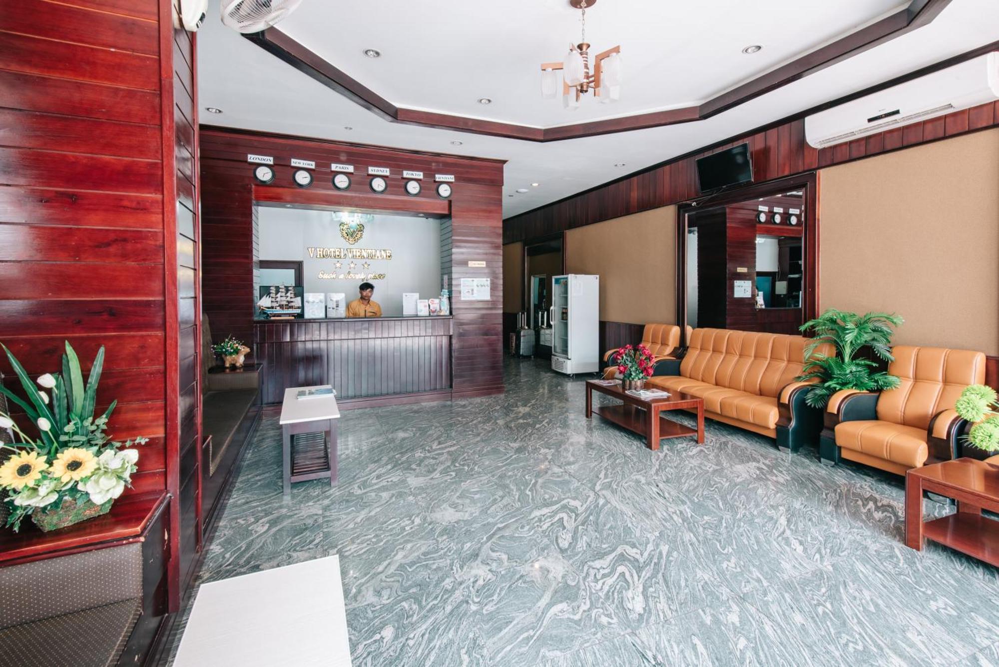 V Hotel فيينتيان المظهر الخارجي الصورة