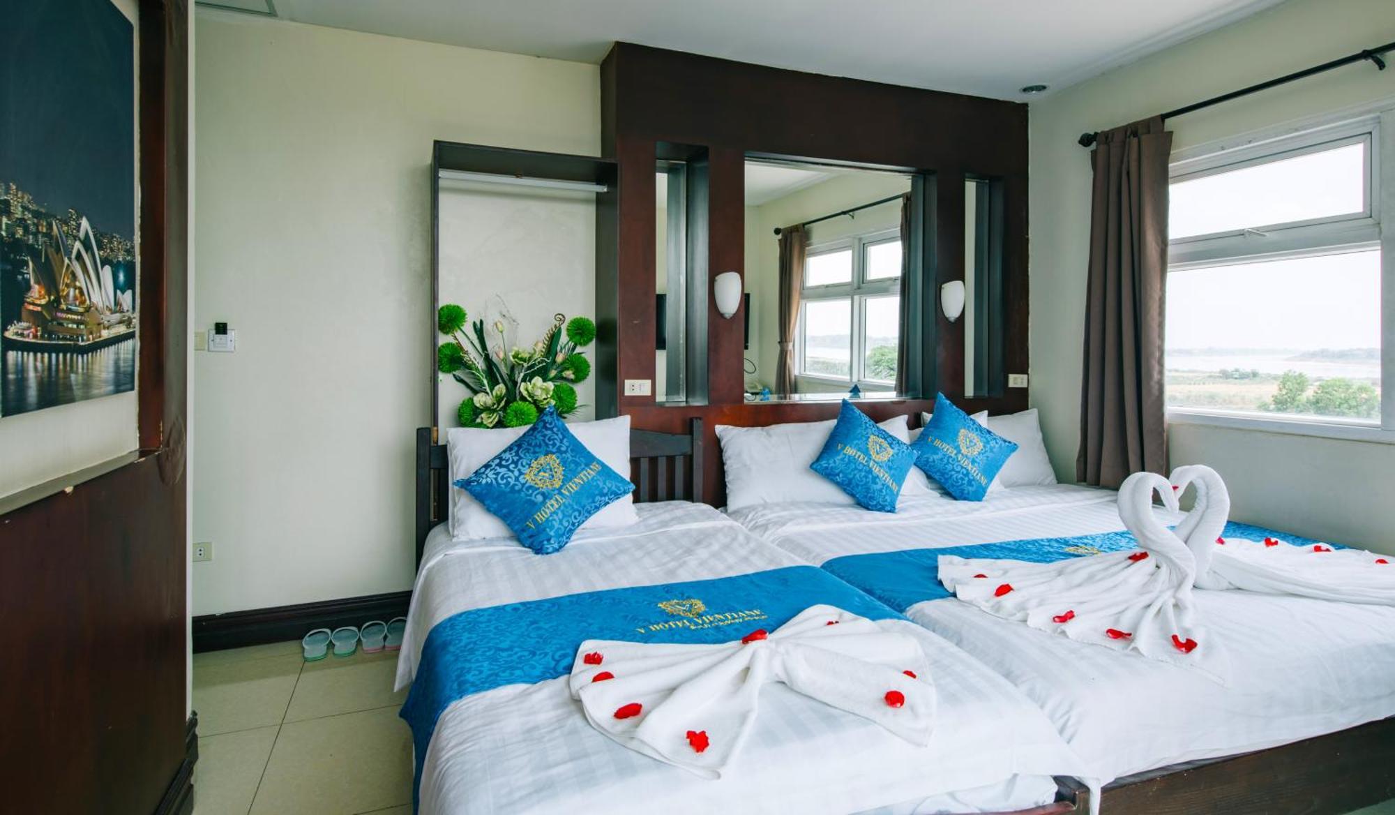 V Hotel فيينتيان المظهر الخارجي الصورة