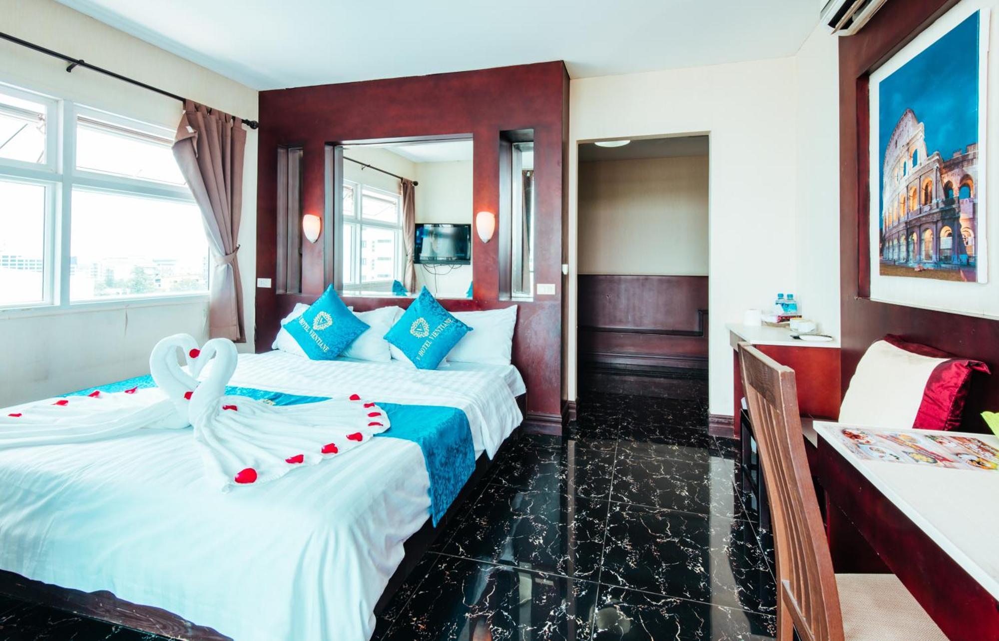 V Hotel فيينتيان المظهر الخارجي الصورة