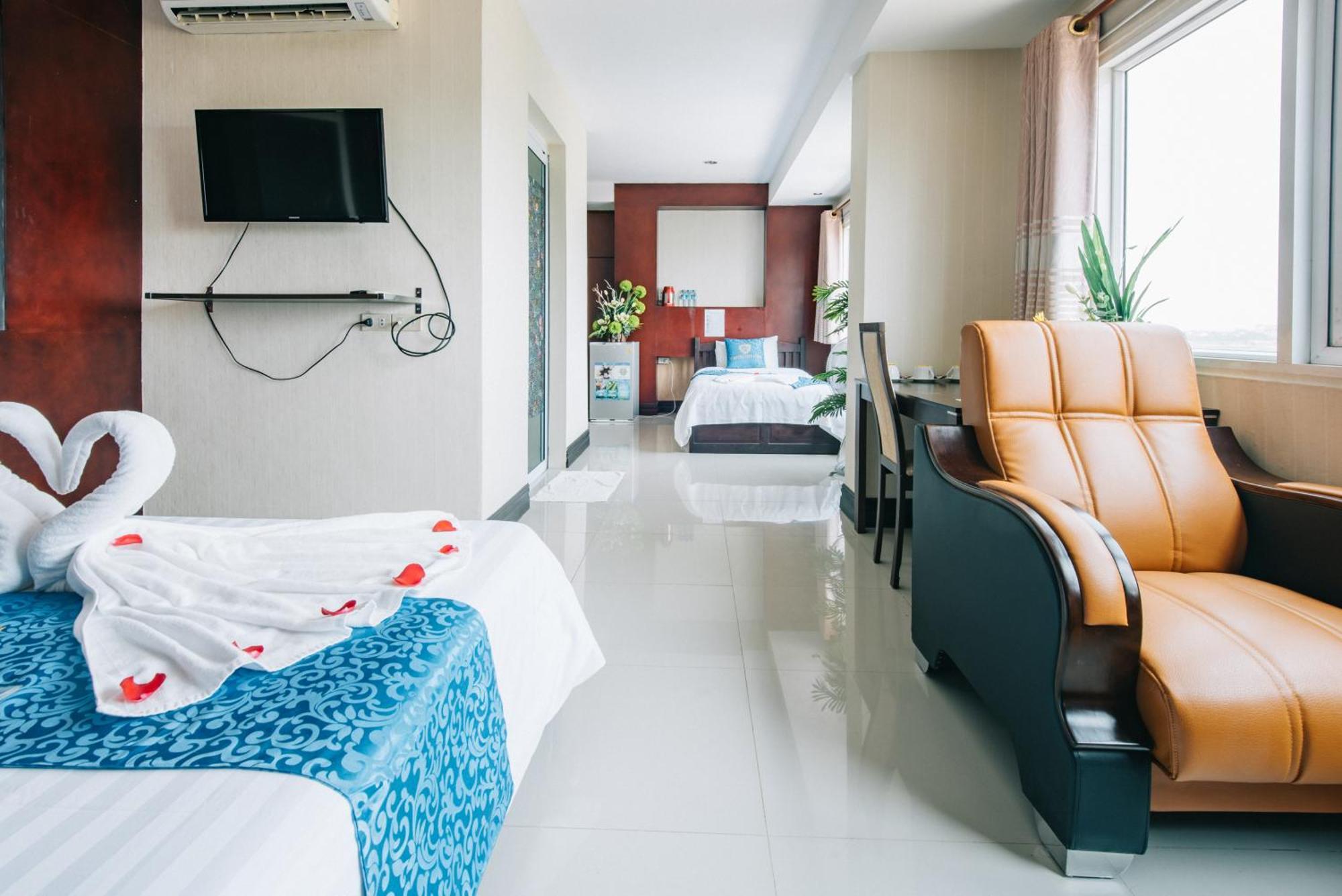 V Hotel فيينتيان المظهر الخارجي الصورة